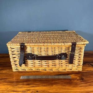 Natural Wicker Hamper - Medium
