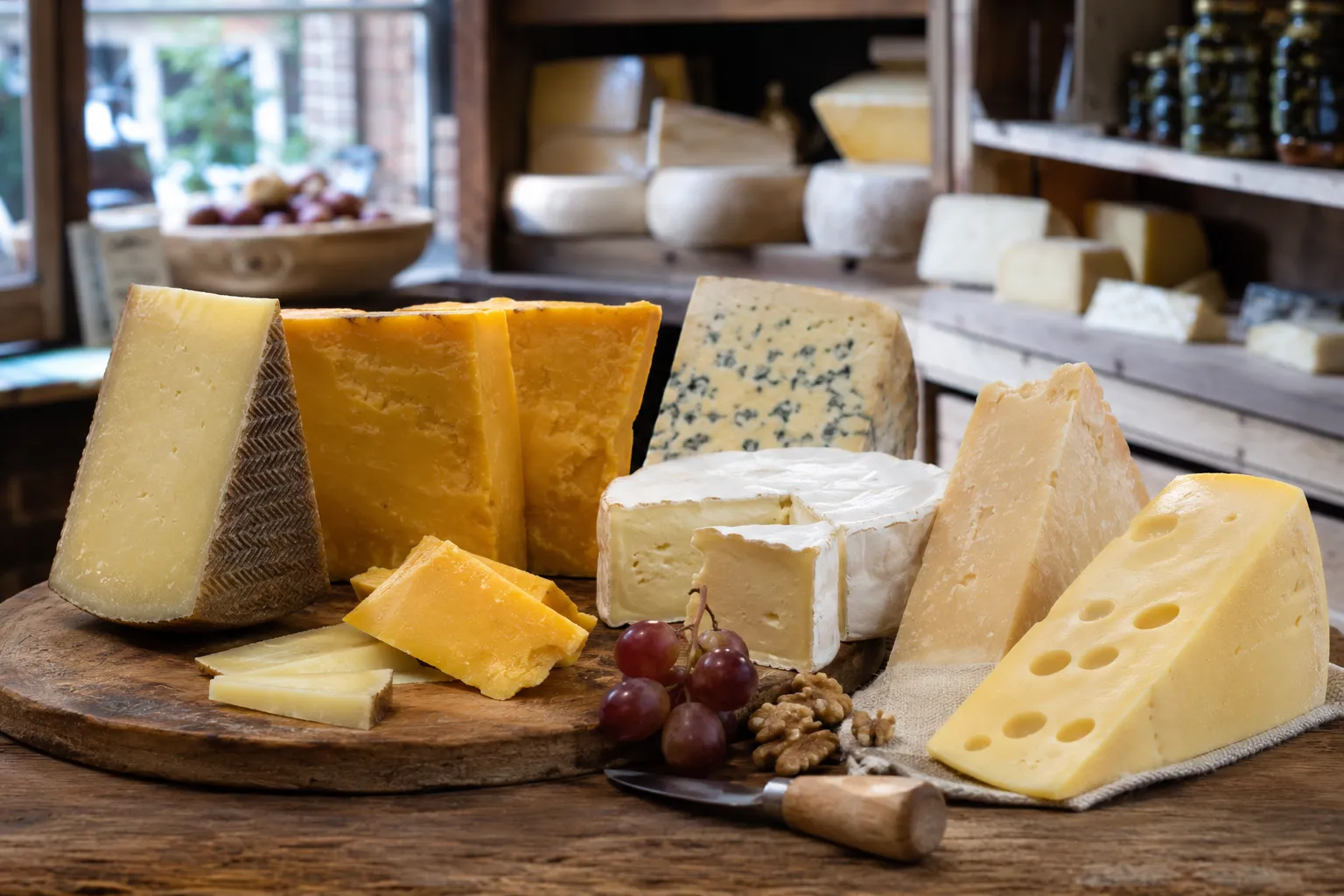 Discover the Unique Flavours of Manchego Cheese 1 Manchego